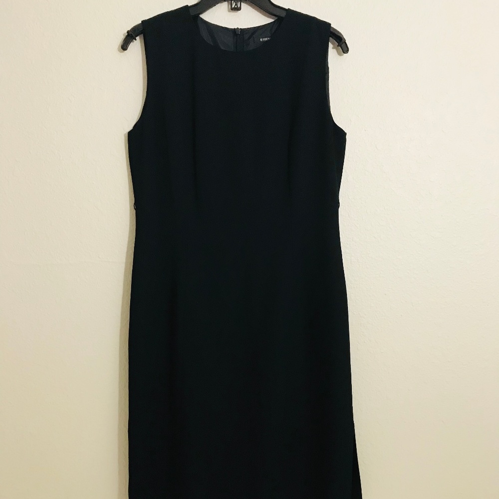 B. Young women black dress size 38 , zip in back